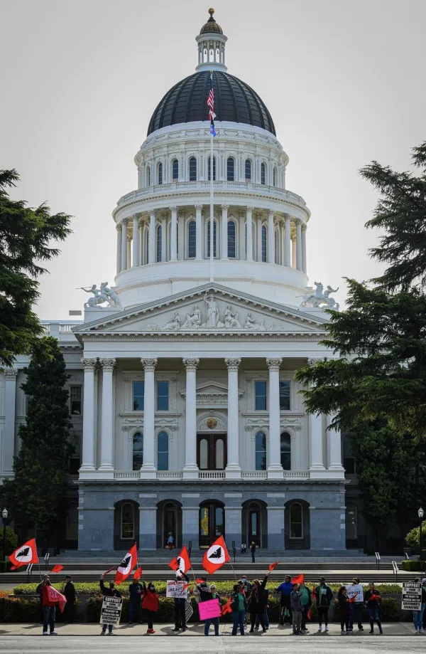 Farmworkers rally at Capitol